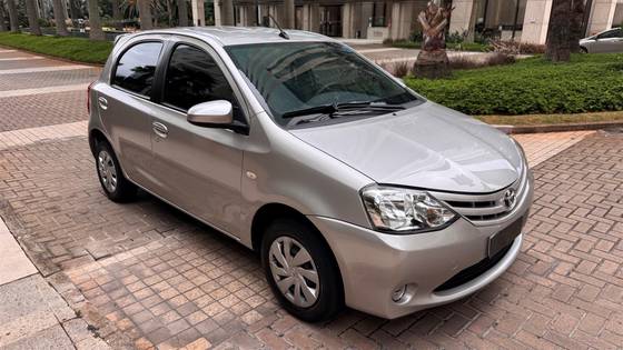 TOYOTA ETIOS 1.5 XS 16V FLEX 4P AUTOMÁTICO